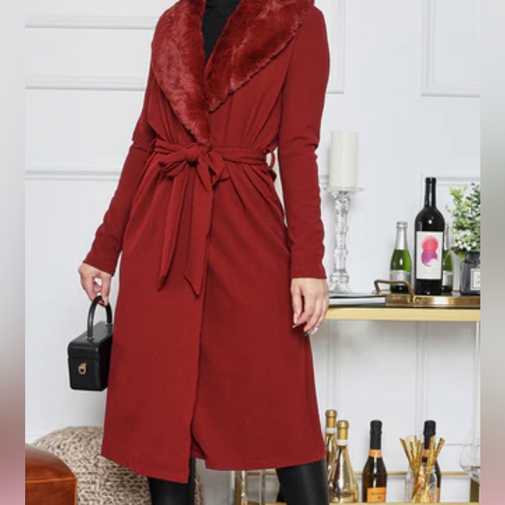 SOLD💋Burgundy Wrap w/Removable Fur Collar